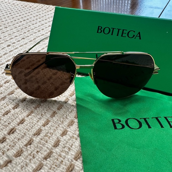 ✨ New Items Coming Soon ✨ - Picture 16 of 16